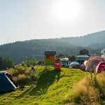 Zwalisko Camper Park Parcela Na Namiot