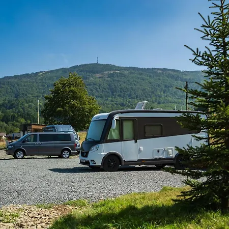 Zwalisko Camper Park Nocleg W Wynajetym Namiocie Camping *