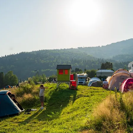 Zwalisko Camper Park Nocleg W Wynajetym Namiocie