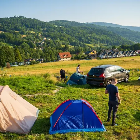 Zwalisko Camper Park Parcela Na Namiot Kemp