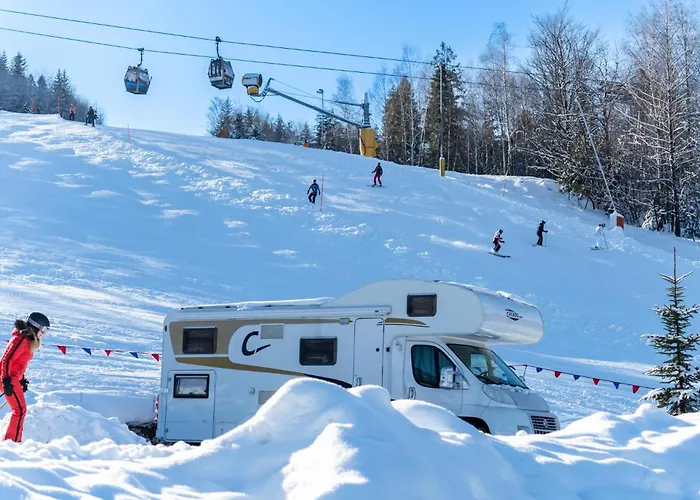 Kemp Zwalisko Camper Park Parcela Na Namiot