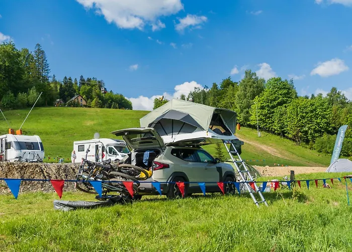Kemp Zwalisko Camper Park Parcela Na Namiot *