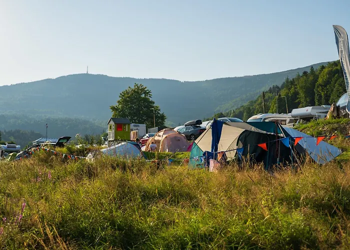Zwalisko Camper Park Parcela Na Namiot Kemp Szczyrk