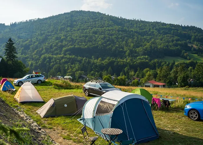 Kemp Zwalisko Camper Park Parcela Na Namiot *